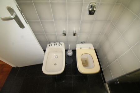 Apartamento à venda com 170m², 3 quartos e 2 vagasQuarto 1 - Banheiro