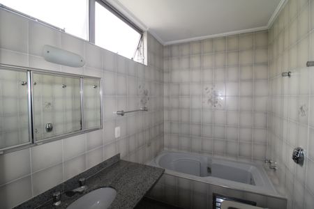 Apartamento à venda com 170m², 3 quartos e 2 vagasQuarto 3 - Banheiro