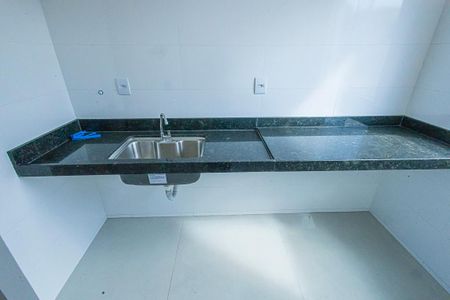 Apartamento à venda com 109m², 2 quartos e 2 vagasCozinha