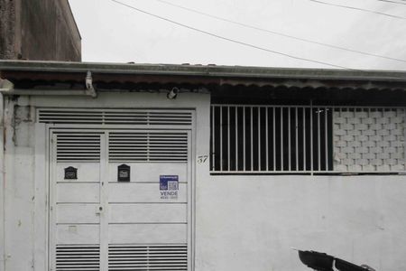 Casa à venda com 172m², 2 quartos e 2 vagas