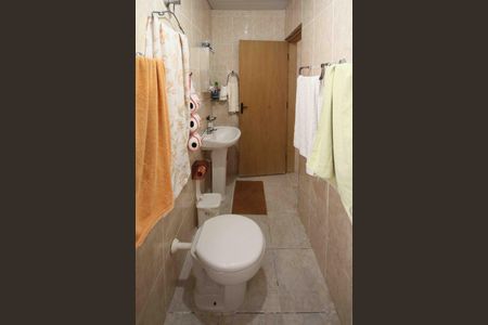 Casa à venda com 172m², 2 quartos e 2 vagas