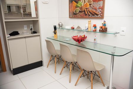 Apartamento para alugar com 140m², 3 quartos e 2 vagasCozinha