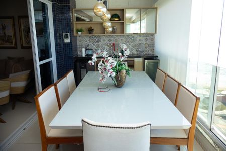 Apartamento para alugar com 140m², 3 quartos e 2 vagasVaranda