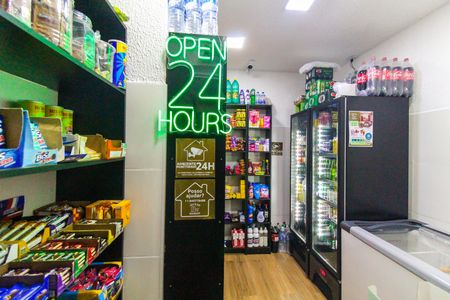 Studio à venda com 17m², 1 quarto e sem vagaMini Mercado