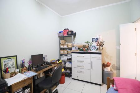 Casa à venda com 60m², 2 quartos e 2 vagas