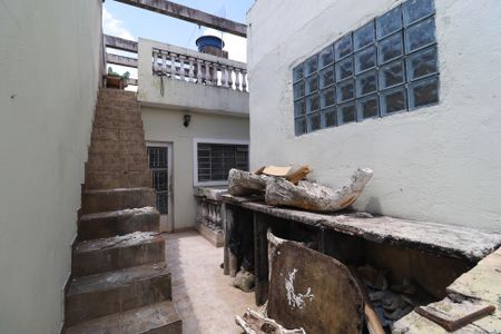 Casa à venda com 60m², 2 quartos e 2 vagas