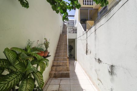 Casa à venda com 60m², 2 quartos e 2 vagas