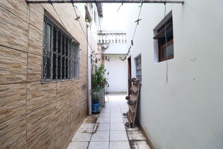 Casa à venda com 60m², 2 quartos e 2 vagas