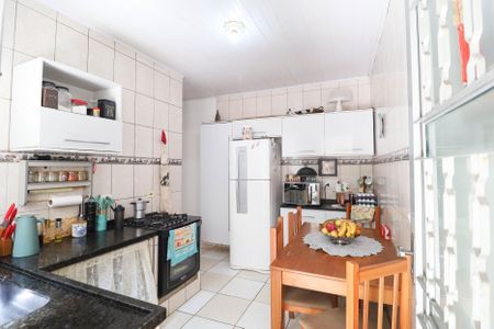 Casa à venda com 60m², 2 quartos e 2 vagas