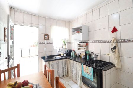 Casa à venda com 60m², 2 quartos e 2 vagas