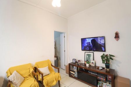 Casa à venda com 60m², 2 quartos e 2 vagas