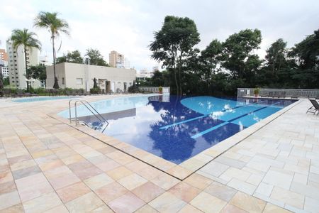 Apartamento à venda com 145m², 3 quartos e 3 vagasÁrea comum - Piscina