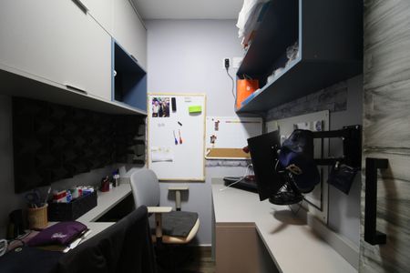 Apartamento à venda com 145m², 3 quartos e 3 vagasEscritório