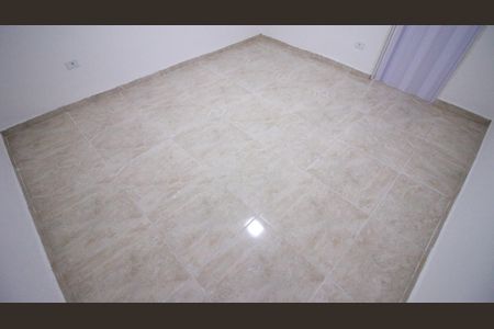 Quarto de casa para alugar com 1 quarto, 40m² em Jardim Três Marias, São Paulo