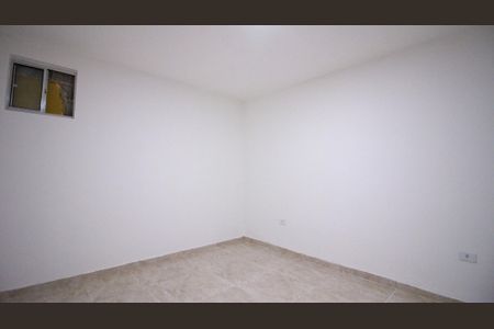 Quarto de casa para alugar com 1 quarto, 40m² em Jardim Três Marias, São Paulo