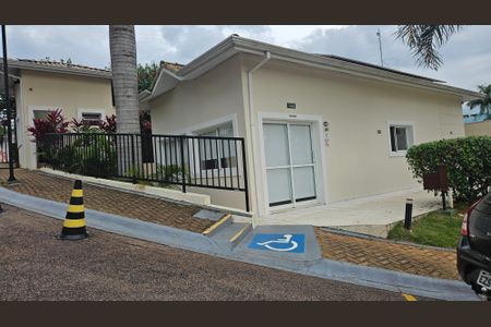 Casa de condomínio para alugar com 120m², 3 quartos e 2 vagasÁrea comum - Salão de festas