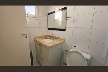 Casa de condomínio para alugar com 120m², 3 quartos e 2 vagasBanheiro da Suíte