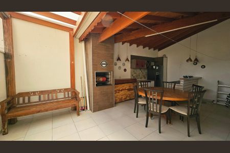 Casa de condomínio para alugar com 120m², 3 quartos e 2 vagasÁrea gourmet