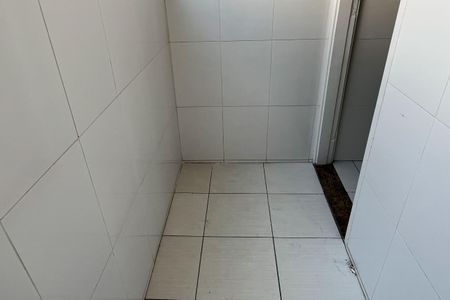 Apartamento para alugar com 70m², 2 quartos e 1 vagaÁrea de Serviço