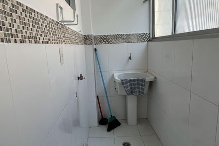 Apartamento para alugar com 70m², 2 quartos e 1 vagaÁrea de Serviço