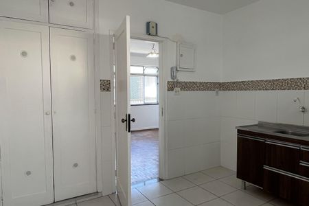Apartamento para alugar com 70m², 2 quartos e 1 vagaCozinha