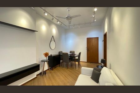 Sala de apartamento para alugar com 2 quartos, 88m² em Tijuca, Rio de Janeiro