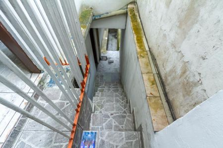 Casa à venda com 145m², 2 quartos e 1 vagaEscada Casa 3