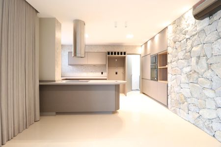 Apartamento para alugar com 151m², 3 quartos e 3 vagasSala