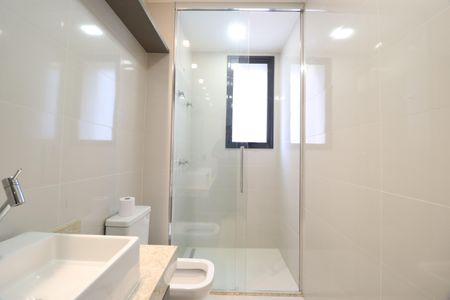 Apartamento para alugar com 151m², 3 quartos e 3 vagasBanheiro do Quarto 2