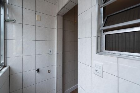 Apartamento para alugar com 76m², 2 quartos e 1 vagaÁrea de serviço