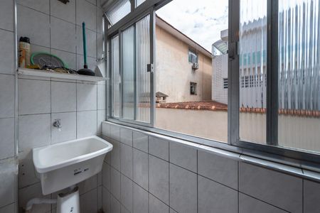 Apartamento para alugar com 76m², 2 quartos e 1 vagaÁrea de serviço