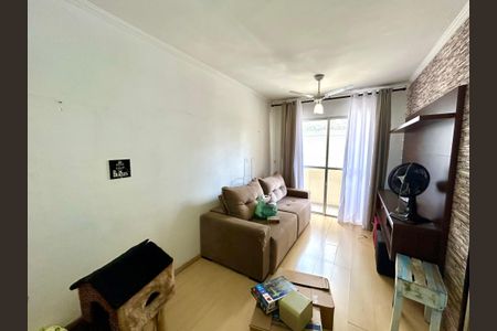 Sala de apartamento para alugar com 2 quartos, 50m² em Picanço, Guarulhos