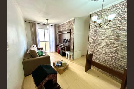 Sala de apartamento para alugar com 2 quartos, 50m² em Picanço, Guarulhos