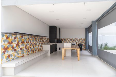 Apartamento para alugar com 36m², 2 quartos e sem vagaÁrea comum - Churrasqueira