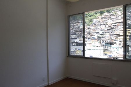 Quarto 1 de apartamento à venda com 2 quartos, 70m² em Tijuca, Rio de Janeiro