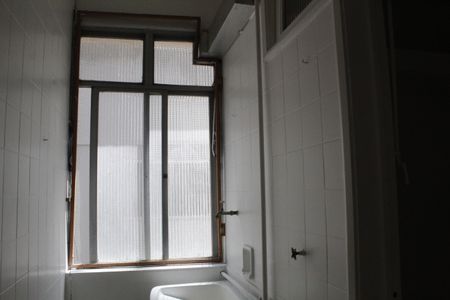 Apartamento à venda com 70m², 2 quartos e 1 vagaÁrea de Serviço