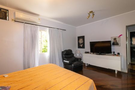 Casa à venda com 507m², 4 quartos e 10 vagasSuite 1