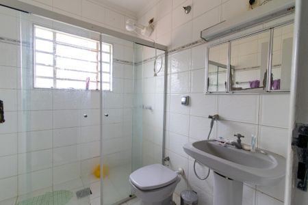 Casa à venda com 507m², 4 quartos e 10 vagasBanheiro da Suíte 2