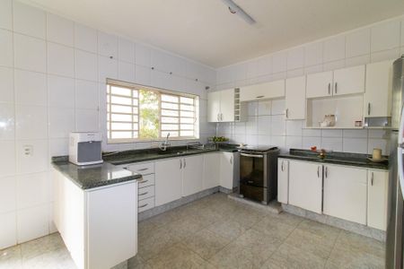 Casa à venda com 507m², 4 quartos e 10 vagasCozinha