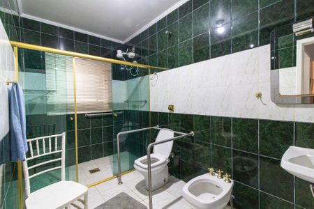 Casa à venda com 507m², 4 quartos e 10 vagasBanheiro da Suíte 1