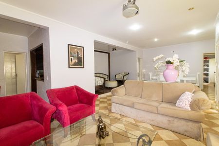 Casa à venda com 507m², 4 quartos e 10 vagasSala