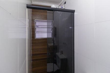 Banheiro de casa para alugar com 1 quarto, 32m² em Bela Vista, Osasco