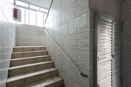 Apartamento à venda com 60m², 2 quartos e sem vagaÁrea comum - Saguão do prédio