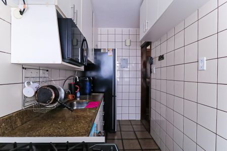 Apartamento à venda com 49m², 2 quartos e 2 vagas Apartamento à venda com 49m², 2 quartos e 2 vagasCozinha e Área de Serviço