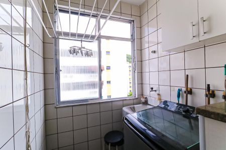 Apartamento à venda com 49m², 2 quartos e 2 vagas Apartamento à venda com 49m², 2 quartos e 2 vagasCozinha e Área de Serviço