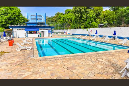 Apartamento à venda com 49m², 2 quartos e 2 vagas Apartamento à venda com 49m², 2 quartos e 2 vagasÁrea comum - Piscina