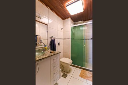 Apartamento à venda com 49m², 2 quartos e 2 vagas Apartamento à venda com 49m², 2 quartos e 2 vagasBanheiro