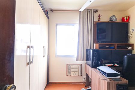 Apartamento à venda com 49m², 2 quartos e 2 vagas Apartamento à venda com 49m², 2 quartos e 2 vagasQuarto