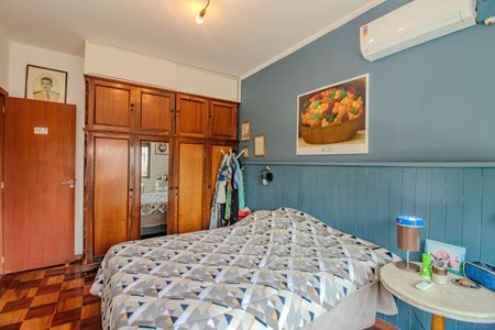 Quarto 1 de apartamento para alugar com 2 quartos, 51m² em Higienópolis, Porto Alegre