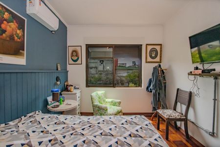 Quarto 1 de apartamento para alugar com 2 quartos, 51m² em Higienópolis, Porto Alegre